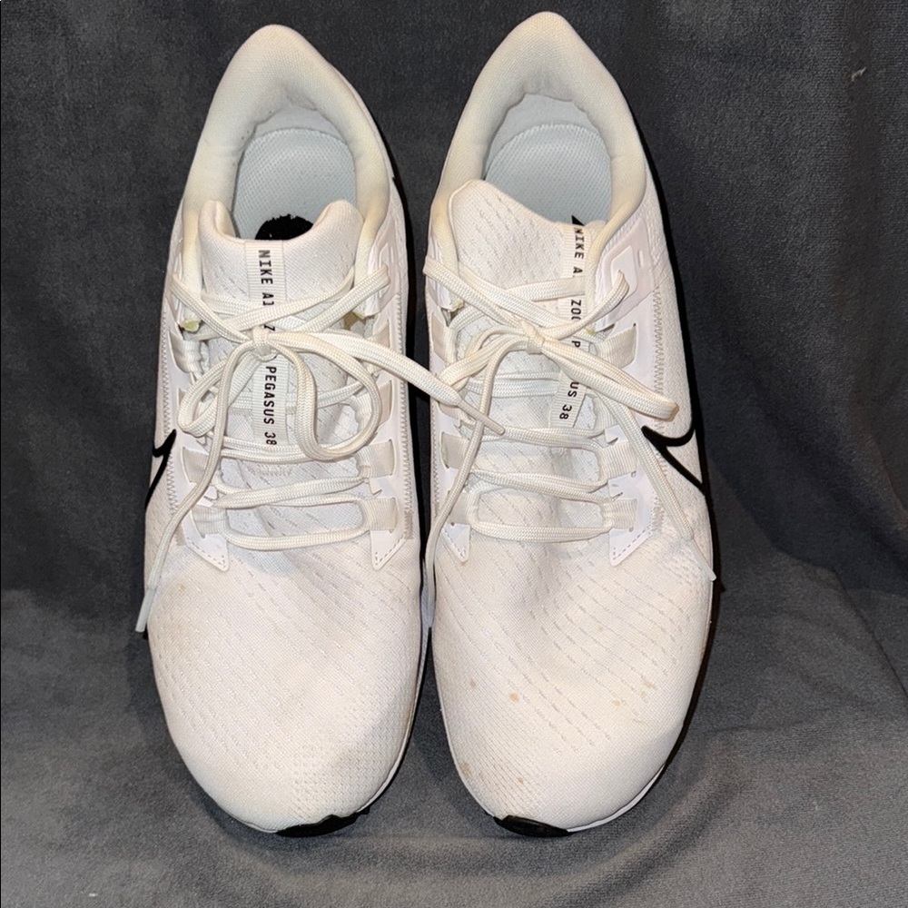 Nike Air Zoom Pegasus 38 White Sneakers